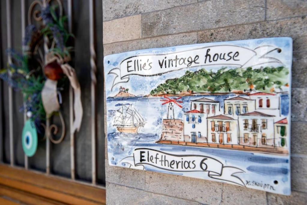 Ellie'S Vintage House Apartment Galaxídhion Екстериор снимка